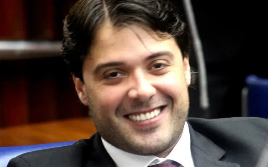 PF apreende R$ 220 mil em operação sobre apoio eleitoral de facção na Paraíba