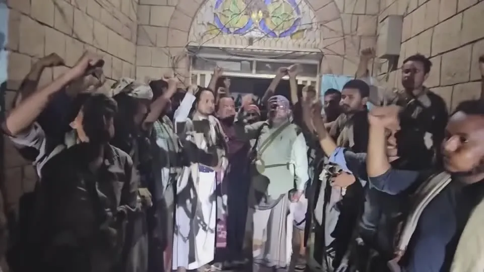 A ilha iemenita capturada pelos Houthis que pode mudar a guerra no Irã