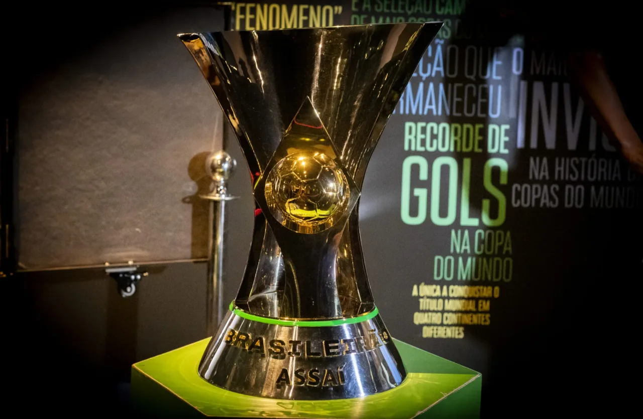 Garone: limite de estrangeiros no futebol brasileiro gera polêmica