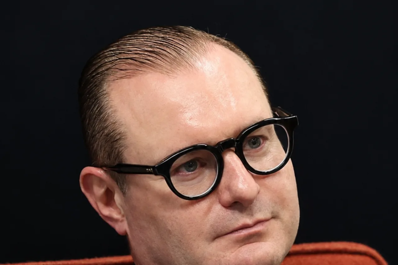Zanin diz que não há entre ministros do STF ‘hierarquia’ e determina que PF entregue dados de Vorcaro ao seu gabinete