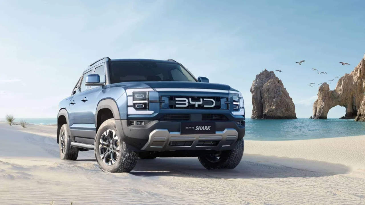 Especialista hackeia BYD Shark e controla funções do carro à distância