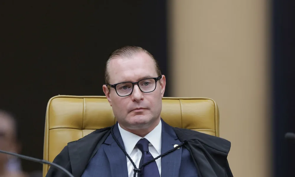 Zanin pede que Anatel se manifeste em até 48h sobre acesso à internet nas eleições