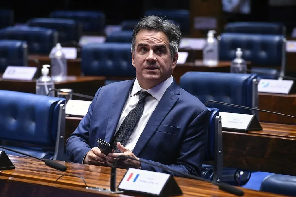 Flávio nega que pretenda tirar Nossa Senhora Aparecida como Padroeira