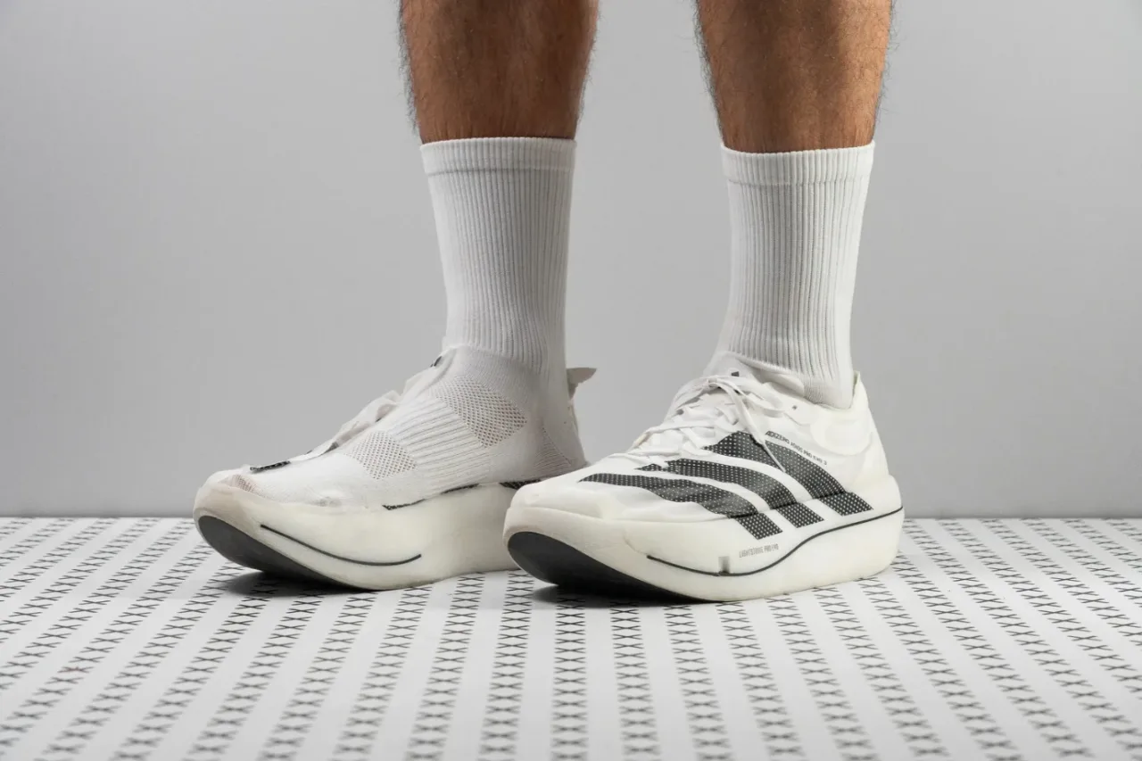O tênis usado pelos seis atletas do pódio na Maratona de Berlim