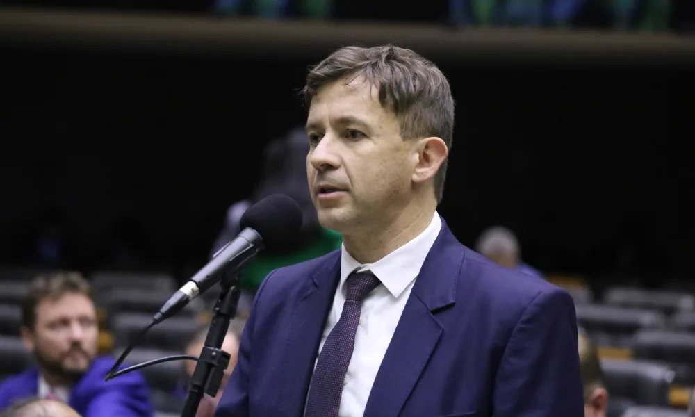 Investigação sobre emenda de Eduardo Velloso avança e PF ganha novo prazo