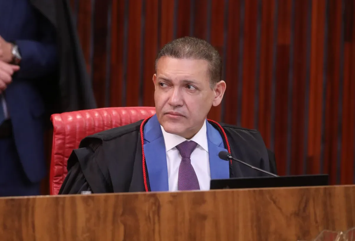 Diálogos de Vorcaro citam suposta mesada de R$ 500 mil para filho de Nunes
