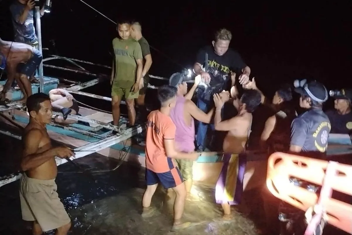 Incêndio em balsa deixa cinco mortos e 87 desaparecidos nas Filipinas