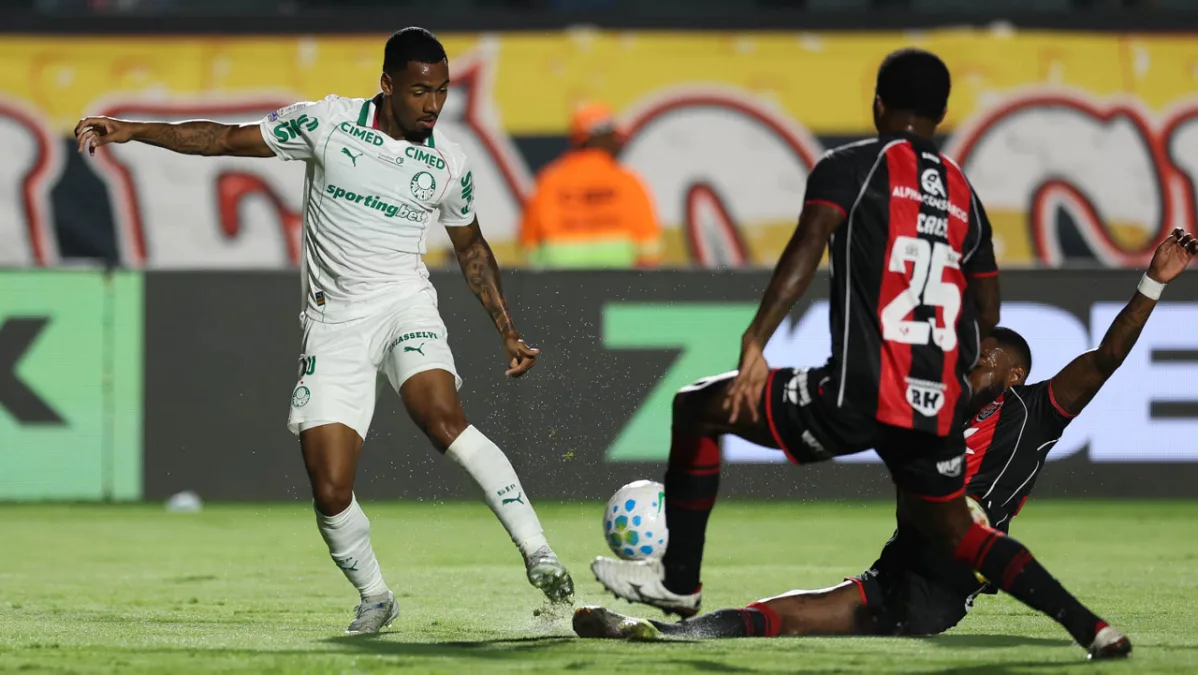 Cruzeiro: Otávio desabafa sobre clima no vestiário após derrota