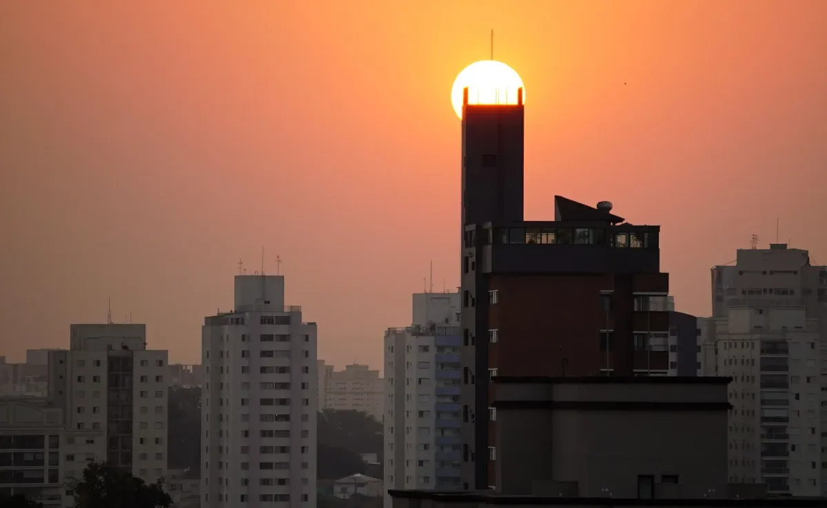 São Paulo terá domingo (6) de chuva e queda acentuada nas temperaturas