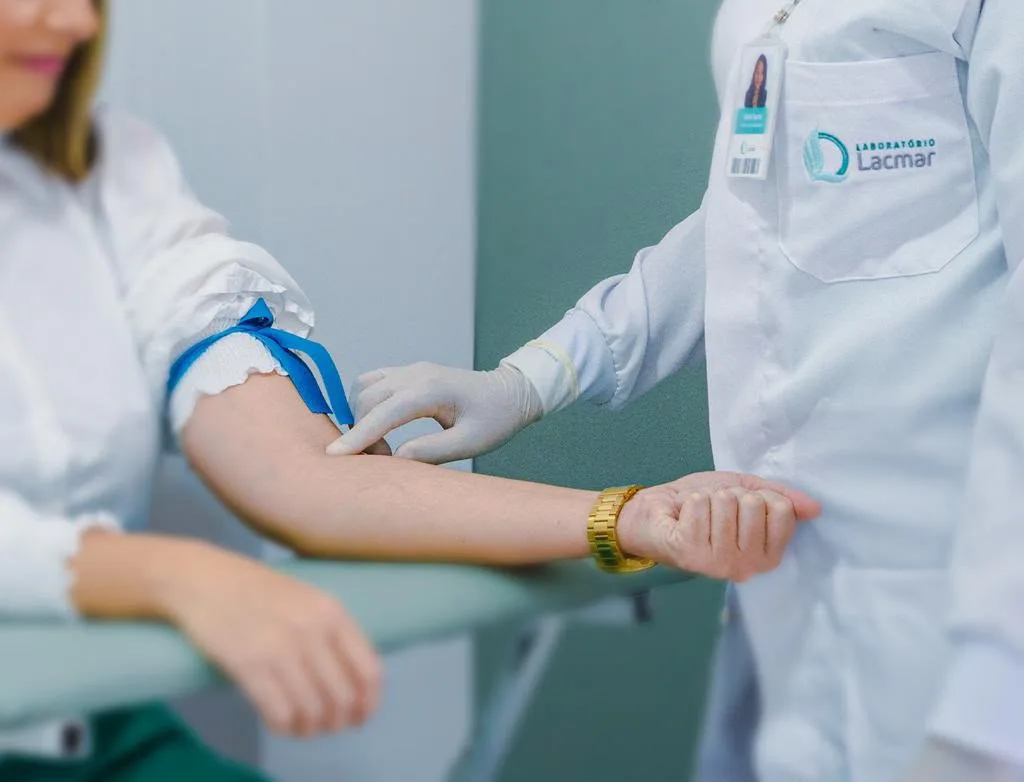 Exames de rotina ajudam a monitorar o diabetes e identificar possíveis complicações