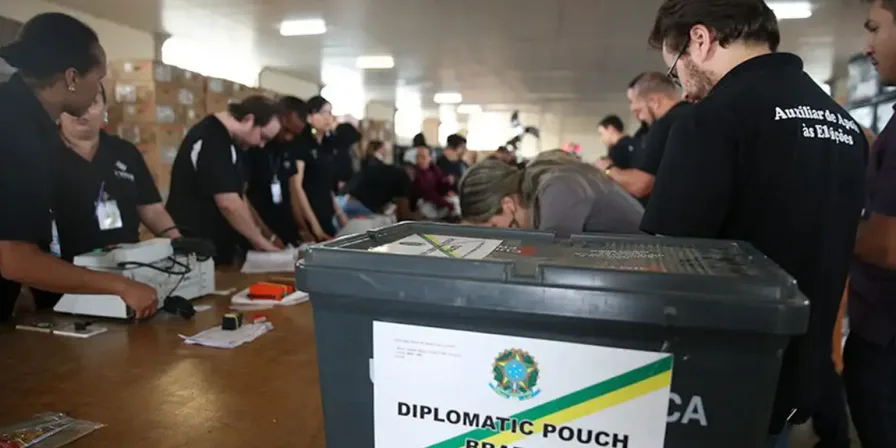 Quase 1 milhão de brasileiros no exterior poderão votar nas eleições