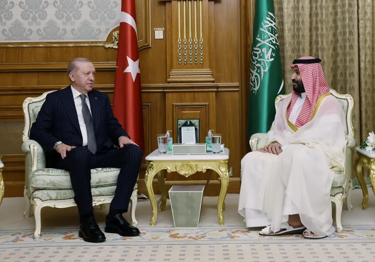 EUA aprovam venda de caças F-35 à Arábia Saudita em meio a ataques houthis