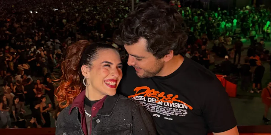 Lívian Aragão curte Rock in Rio ao lado de novo namorado e assume relacionamento