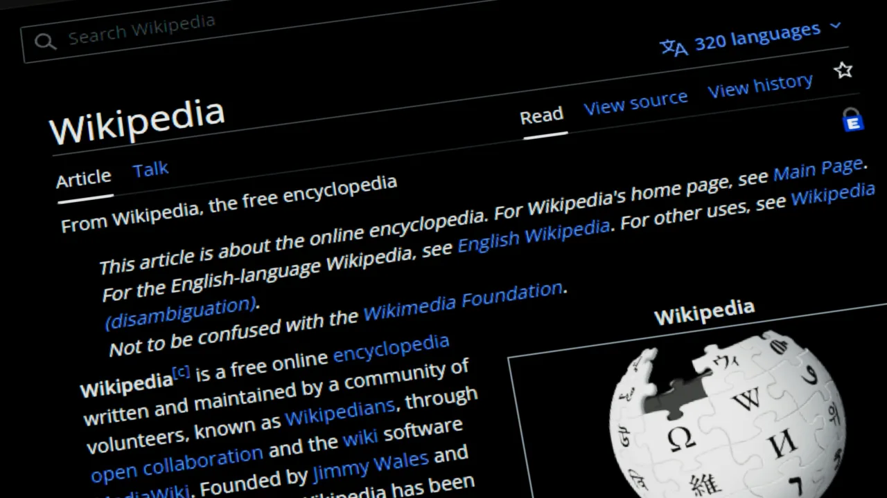 Wikipédia perdeu acessos após resumos de IA do Google, diz estudo