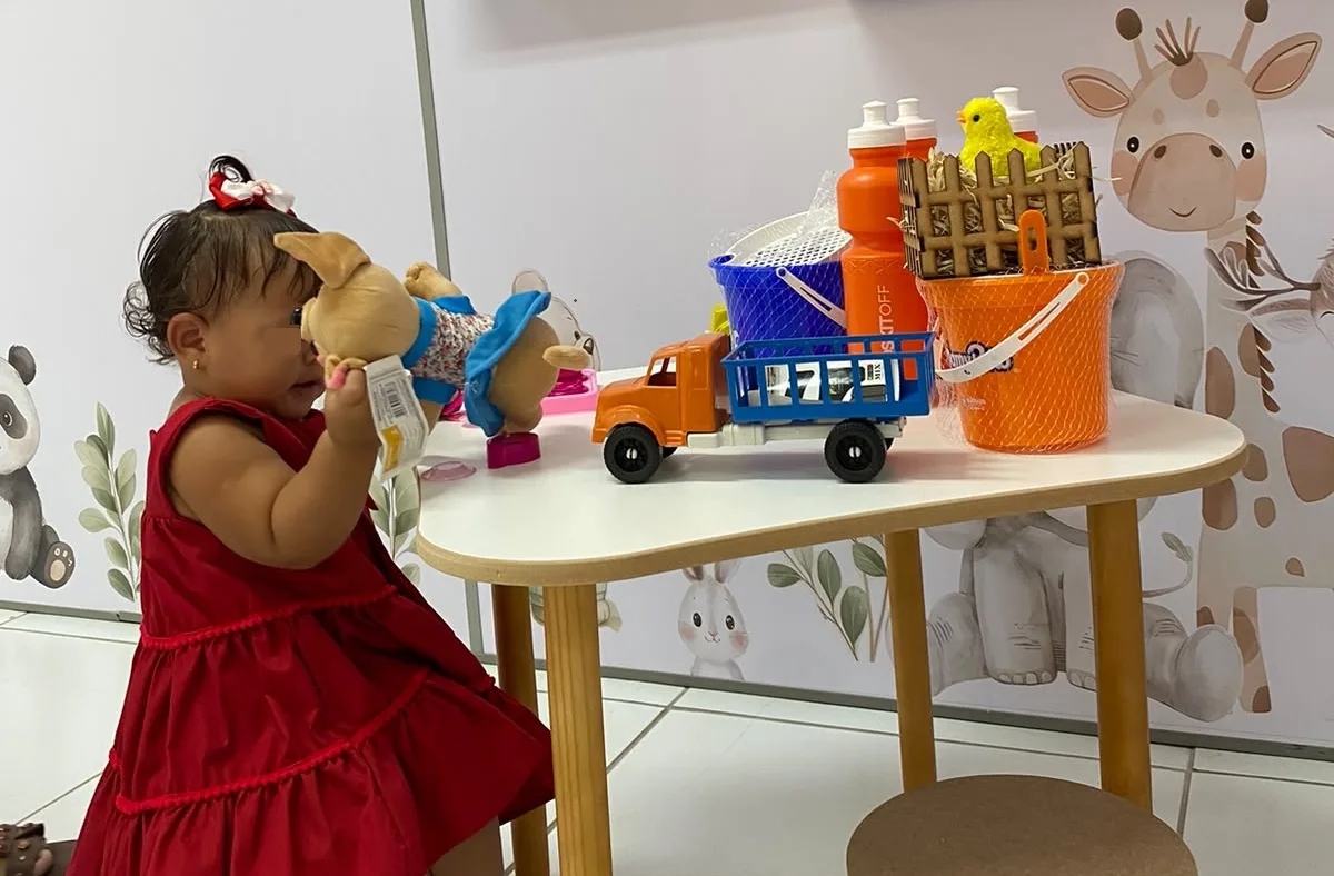 Sala especial humaniza atendimento a crianças e adolescentes no Judiciário de Caxias