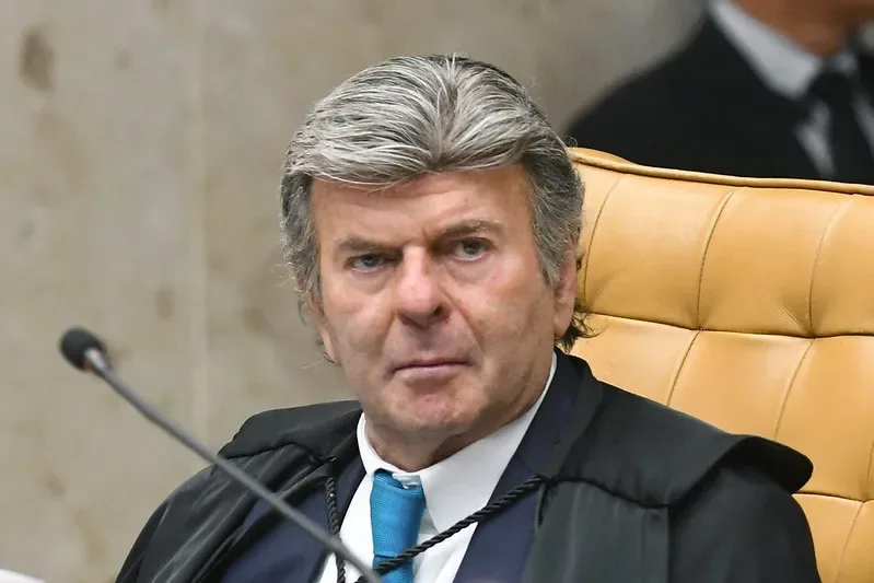 Fux suspende decisão de Dino e manda retirar posts sobre Nossa Senhora Aparecida