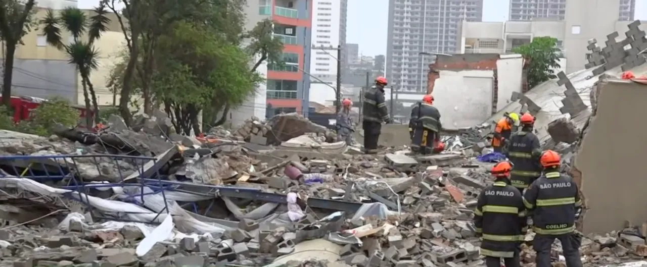 Construtora do prédio que desabou em SP havia sido multada em R$ 119 mil