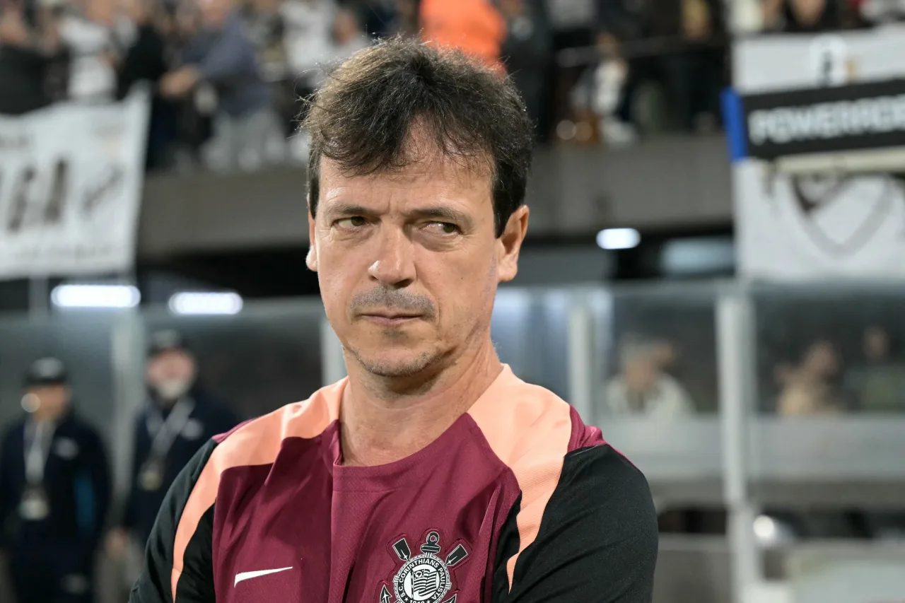 Diniz vê aproveitamento cair para um dos piores da história do Corinthians