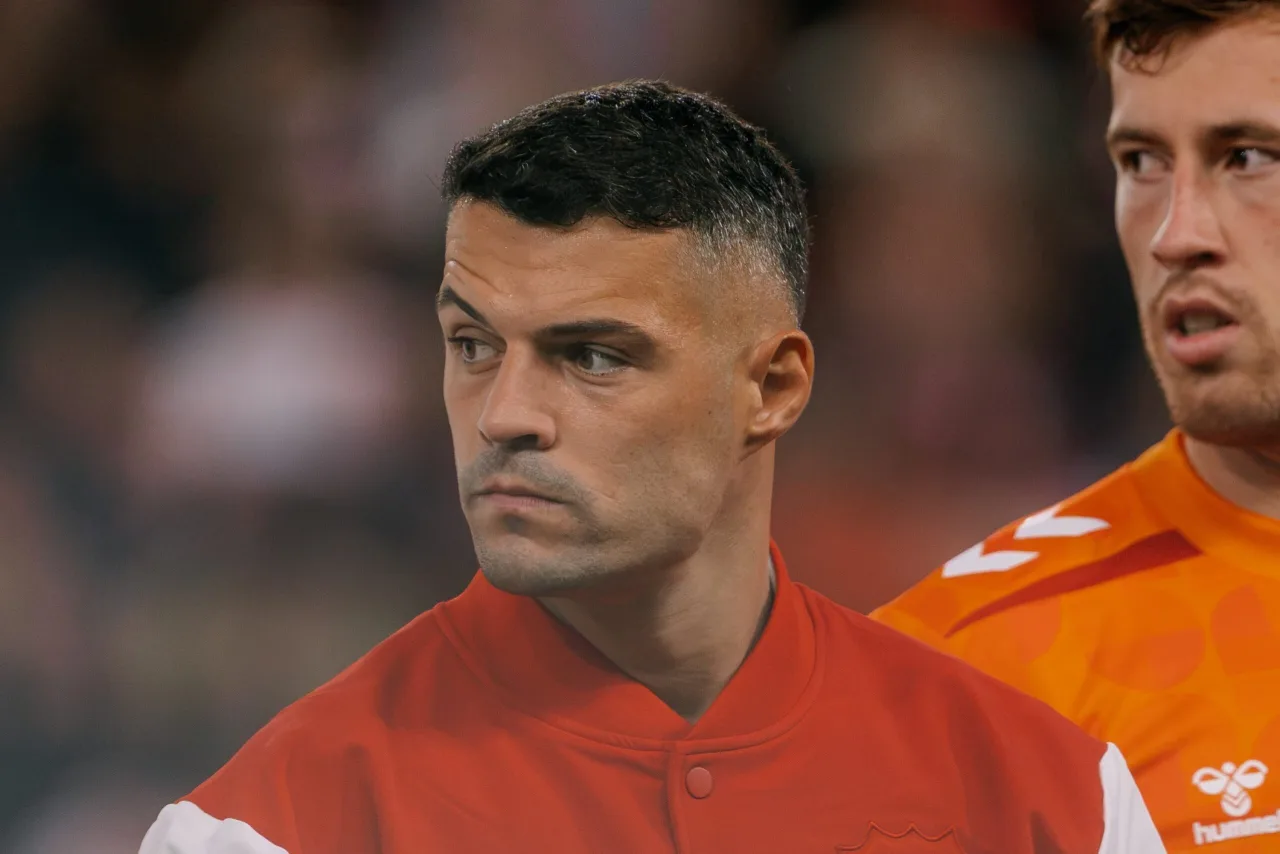 Xhaka é afastado da Suíça após admitir certificado falso de vacina da Covid-19