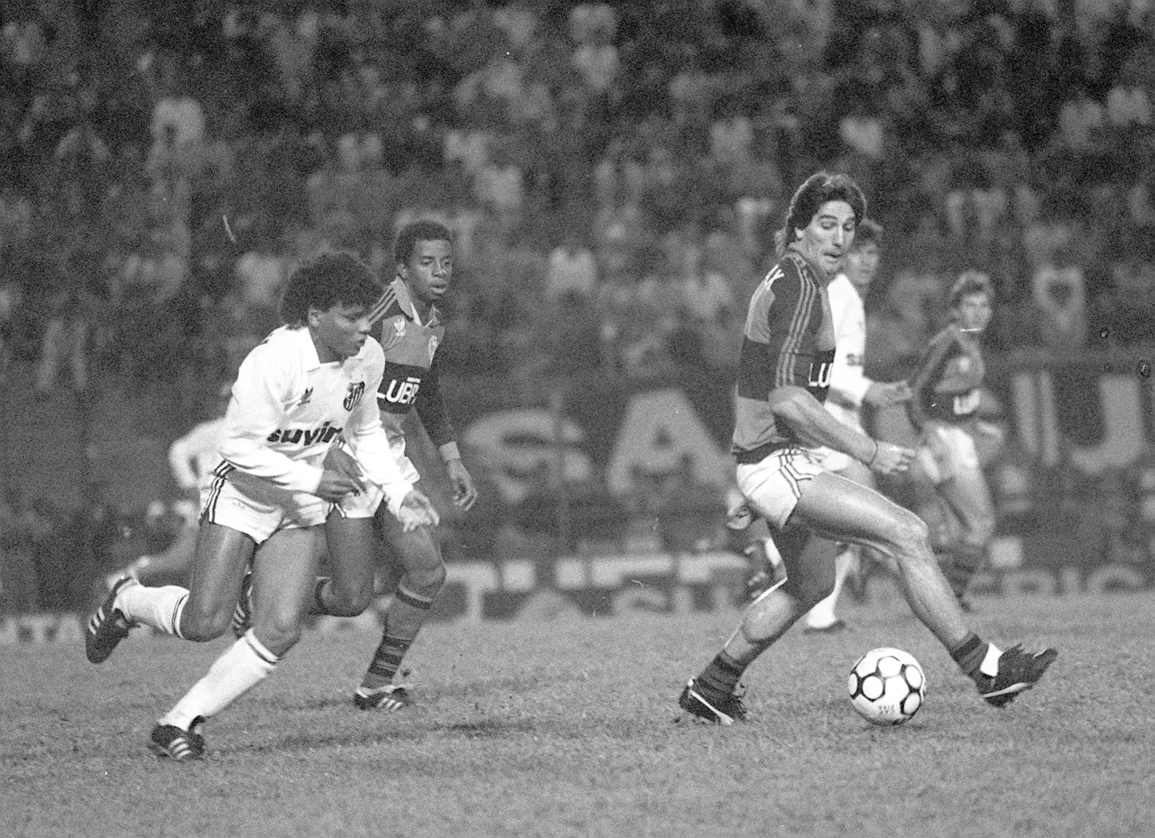 Hoje treinador, Renato Gaúcho completa 64 anos: veja fotos da carreira do ex-jogador de futebol