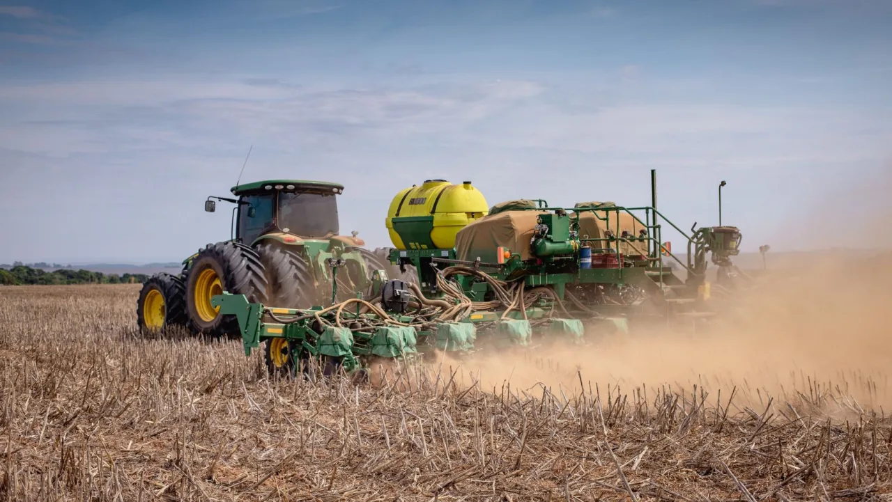 Brasil vai plantar quase 2 milhões de hectares a mais, mas produtividade deve cair na nova safra