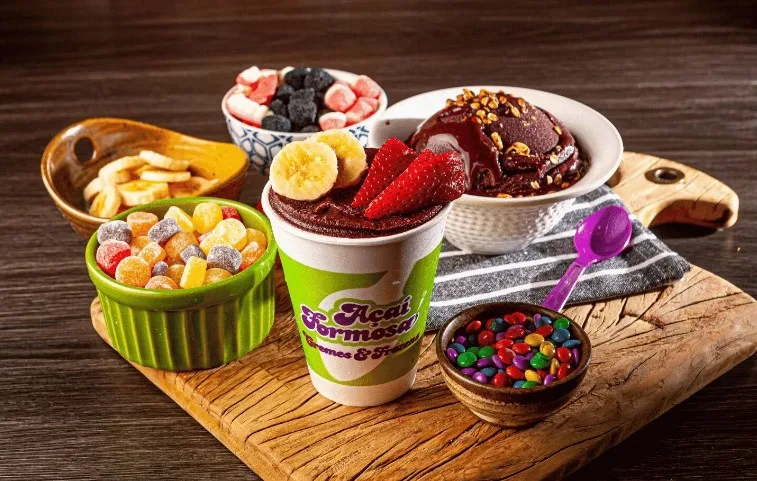 Dia Nacional do Açaí destaca expansão de um mercado que ganhou força no franchising brasileiro