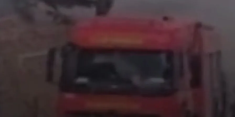 VÍDEO: Incêndio atinge vegetação em terreno no bairro Aurora, em São Luís