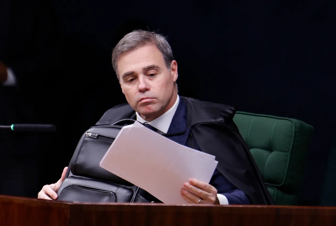 Maior sigilo em investigação foi por citação a Andrei e Gonet, diz Mendonça