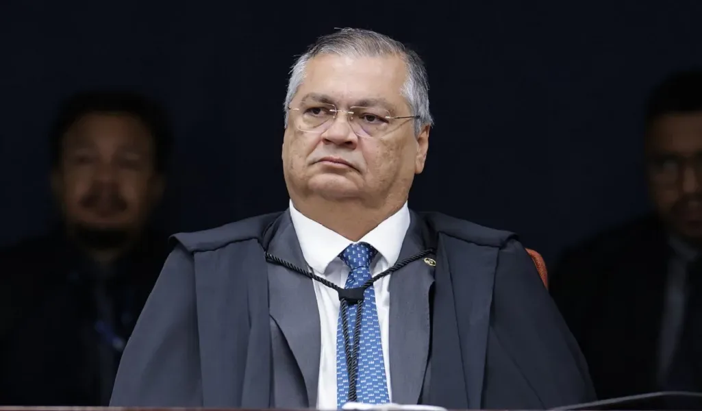 Dino alfineta decisão de Mendonça e diz que não se impõe ‘apetites’ na democracia