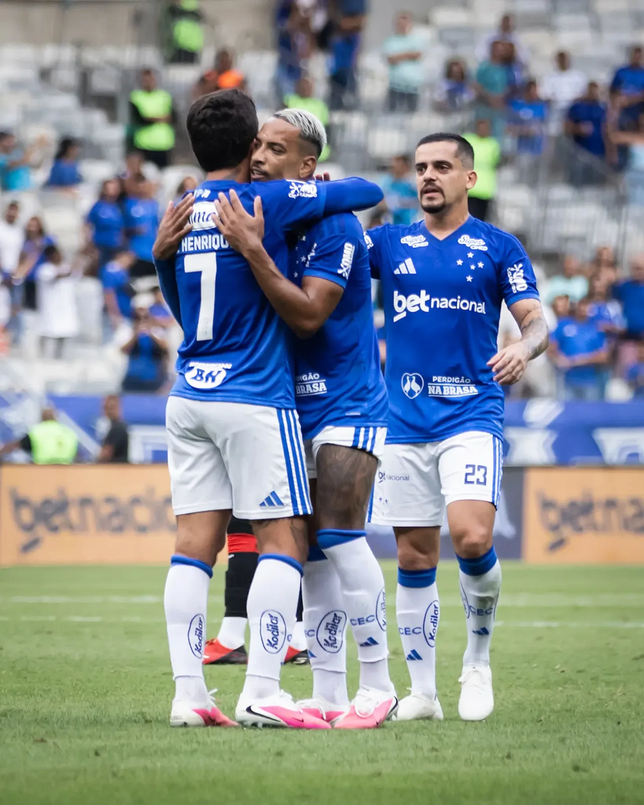 Melhores momentos: Cruzeiro 3 x 1 Athletico-PR pelo Brasileirão