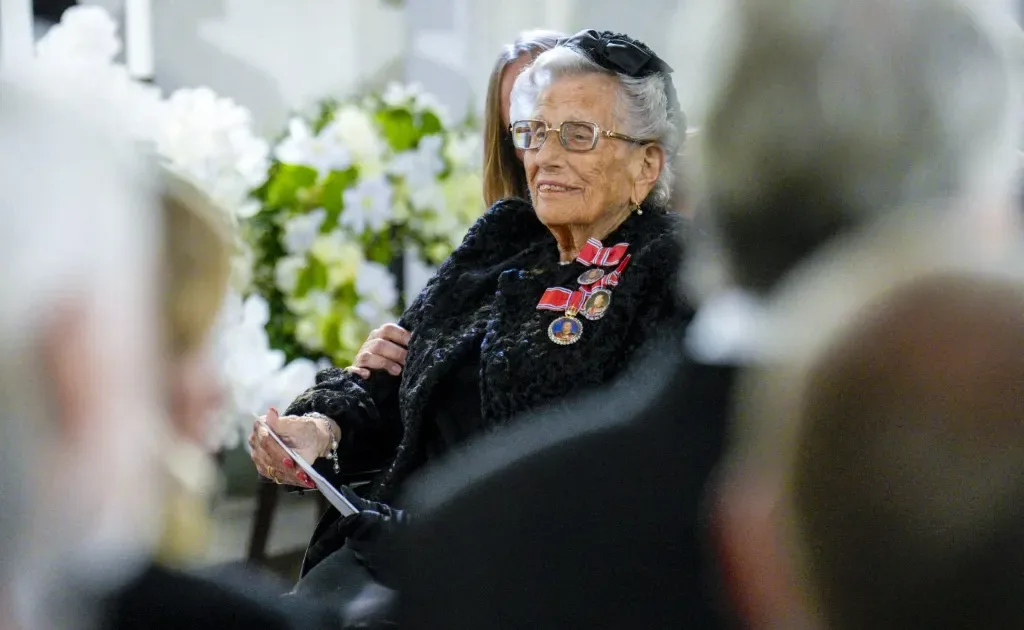 Princesa Astrid da Noruega morre aos 94 anos, duas semanas após o irmão, Harald V