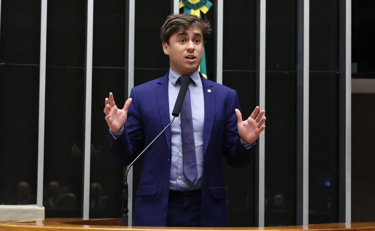 Justiça manda Meta e X preservarem dados de posts de Nikolas
