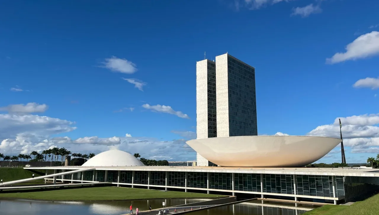 Leia a íntegra de como deve ficar o texto do fim da taxa das blusinhas