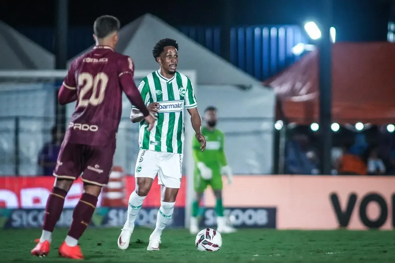 Juventude fica no empate com o Londrina, mas amplia vantagem na ponta da Série B