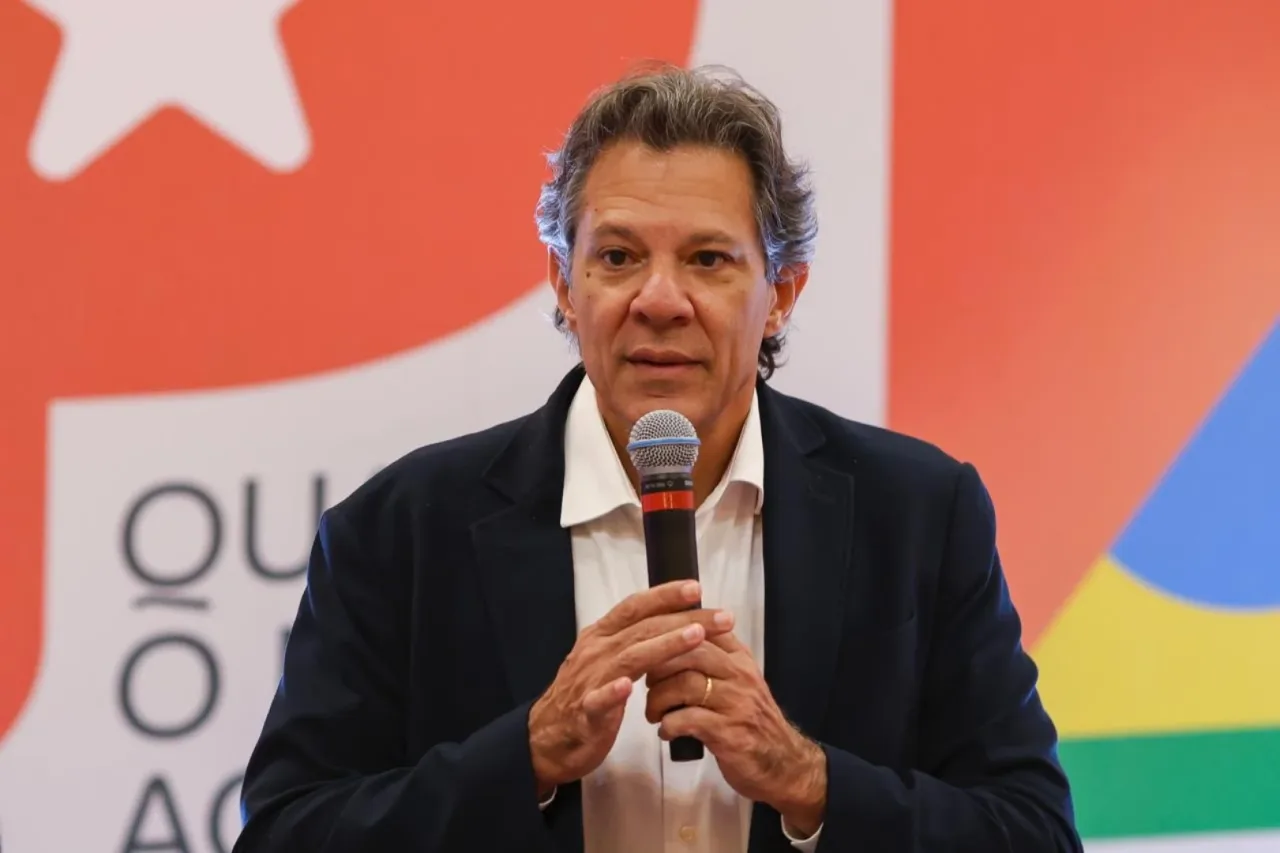 Haddad diz que juros de 14% é “injustificável” com inflação de 4%