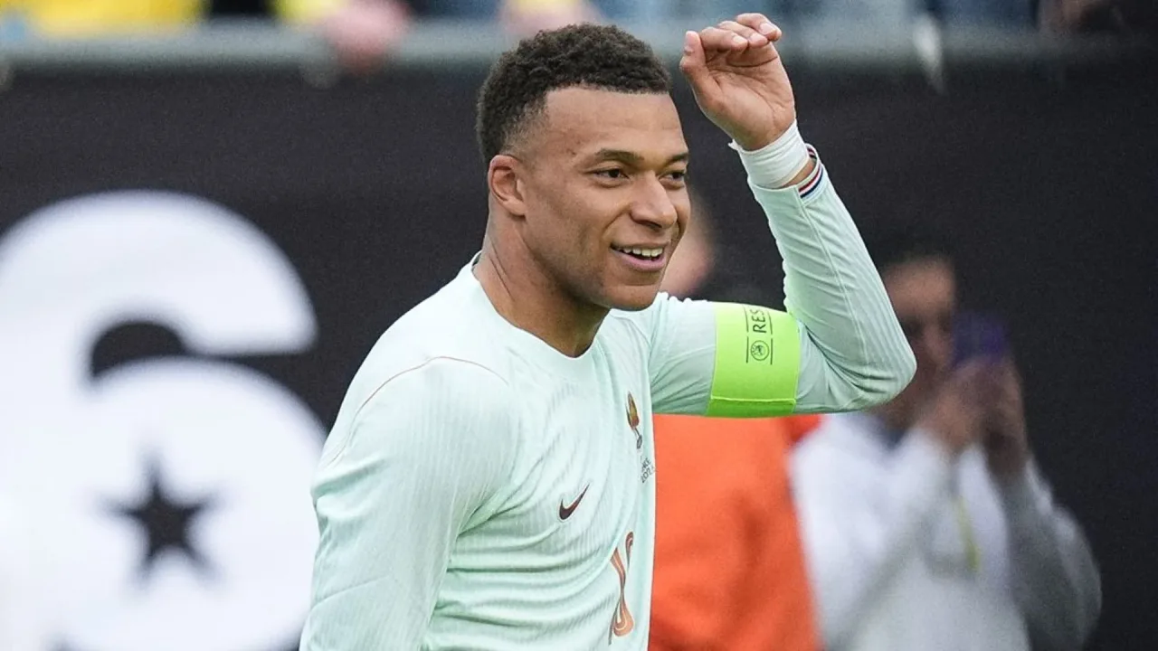 Mbappé estava entre alvos de quadrilha de sequestradores na França