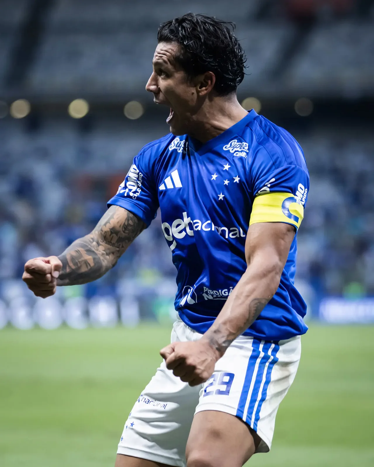 Lucas Romero celebra gol em vitória do Cruzeiro: “Feliz por ajudar”