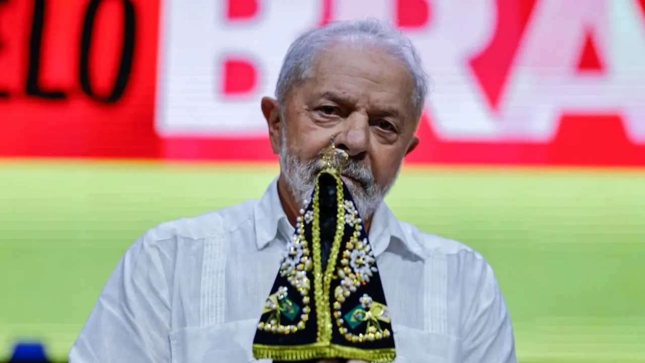 Caso Nossa Senhora: Lula repudia “ataques de Flávio” e defende bispos