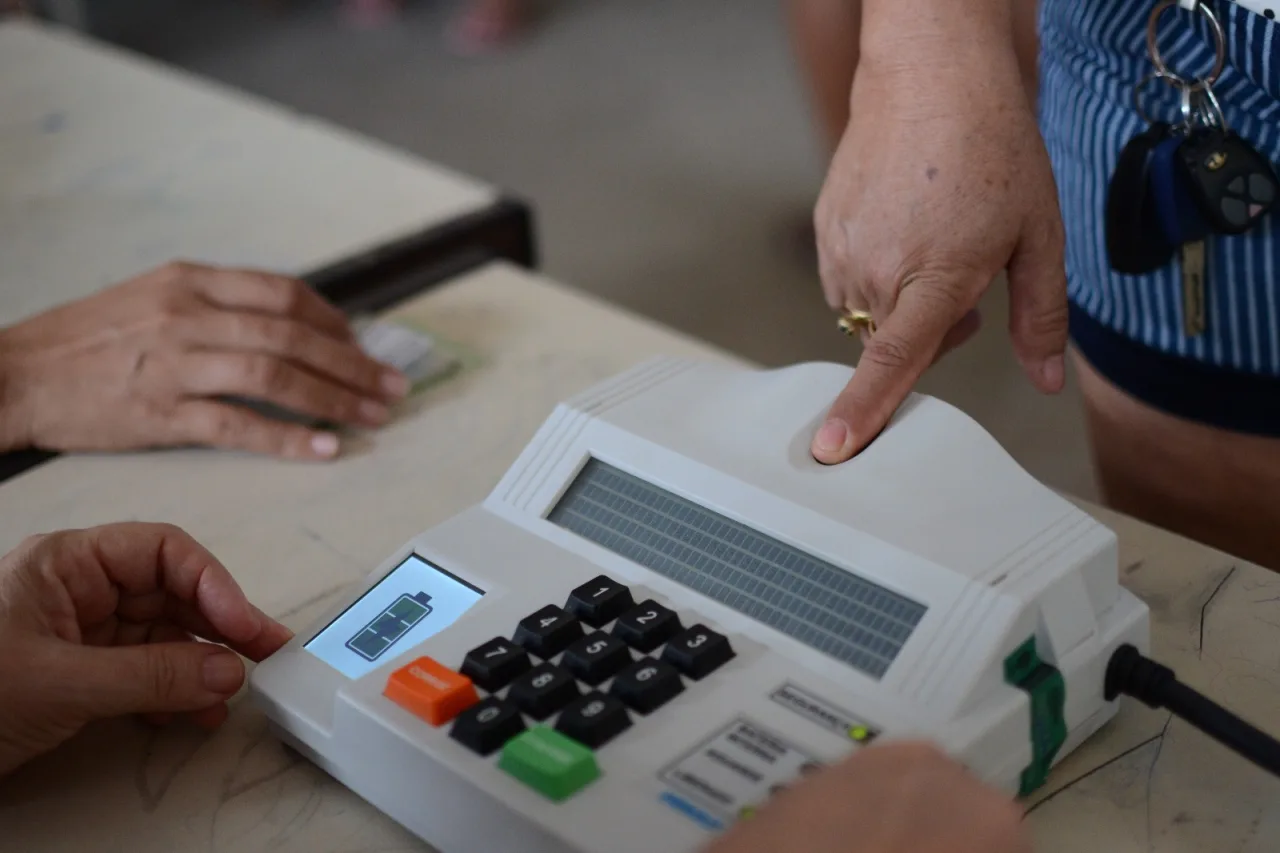 Eleições: como lidar com opiniões políticas diferentes no ambiente de trabalho? Entenda
