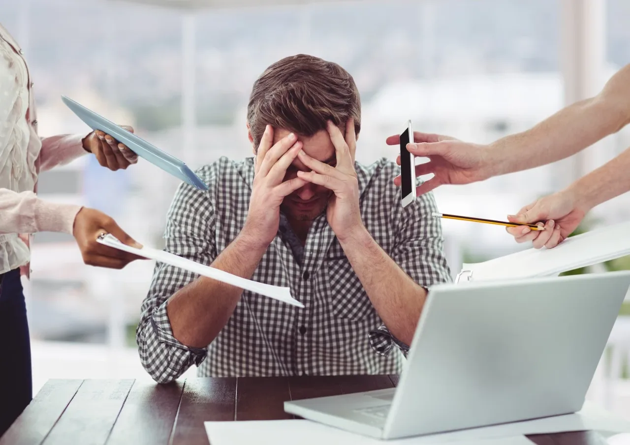 Escala 6 X 1 piora saúde mental para 67% dos trabalhadores, diz estudo