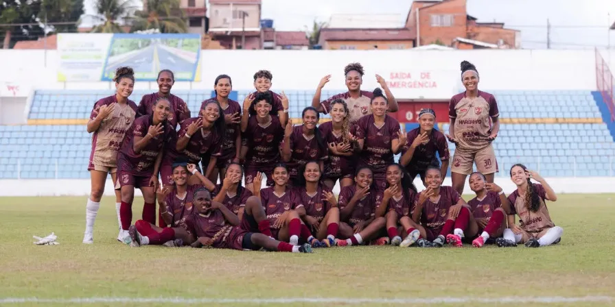 Meninas do Luminense goleiam o MACe conquistam título do Maranhense