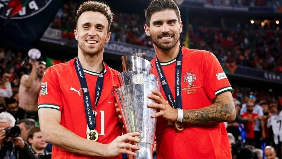 Cristiano Ronaldo pede punição a torcedores após cânticos sobre Diogo Jota