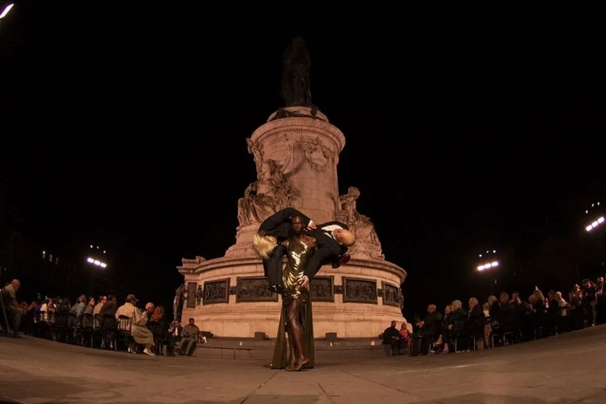 Matières Fécales questiona desigualdade social no Paris Fashion Week