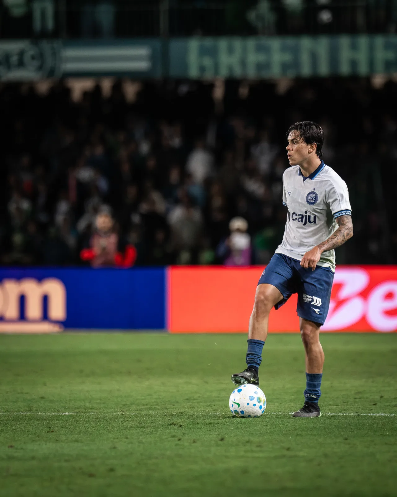 Venda de JP Chermont não cobre uma imagem em atraso no Santos