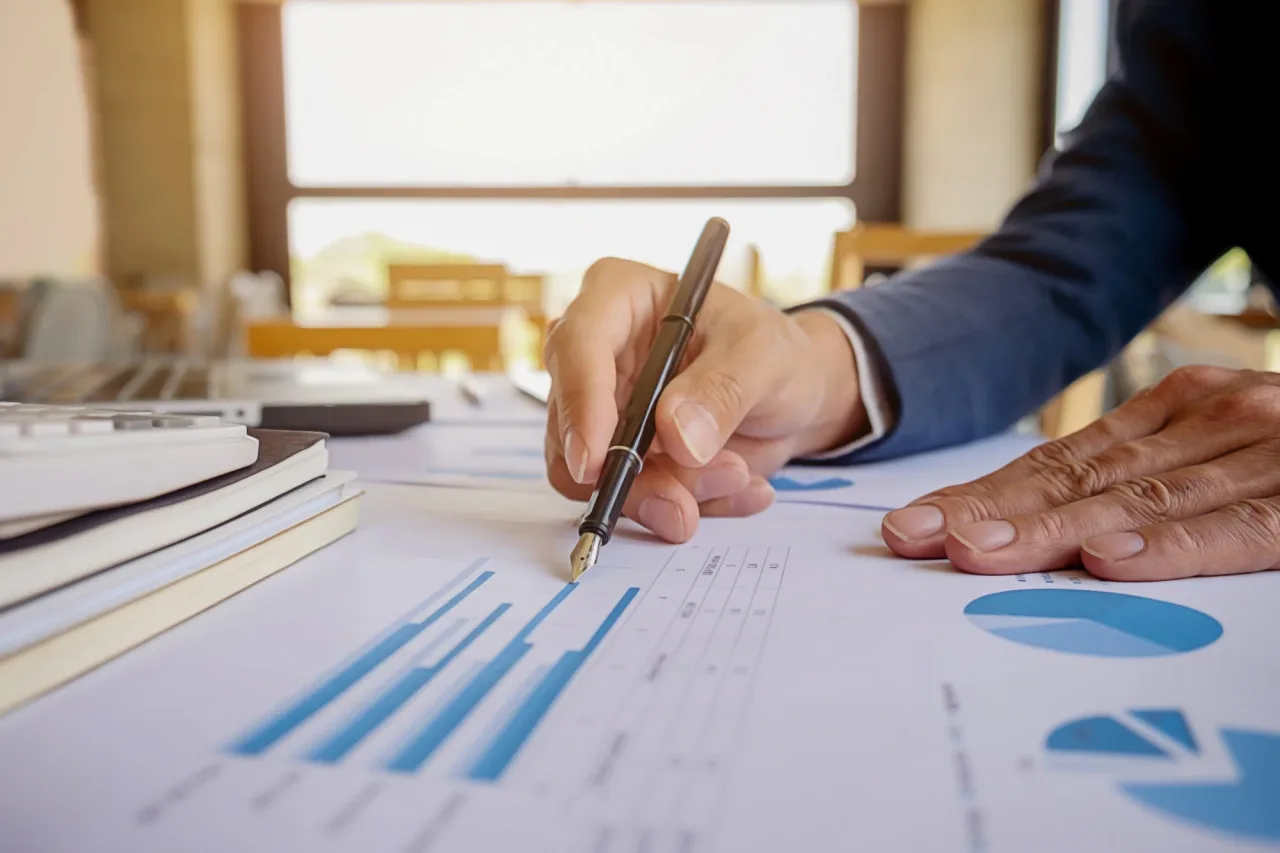Entenda como pequenos negócios usam agentes de IA para fazer o trabalho de uma equipe inteira