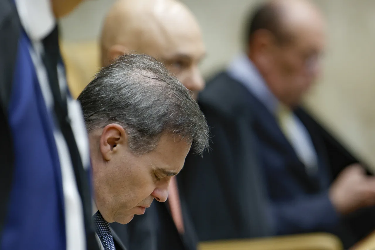 PF afirma que Mendonça considerava PGR “indigno” por relação com Gilmar