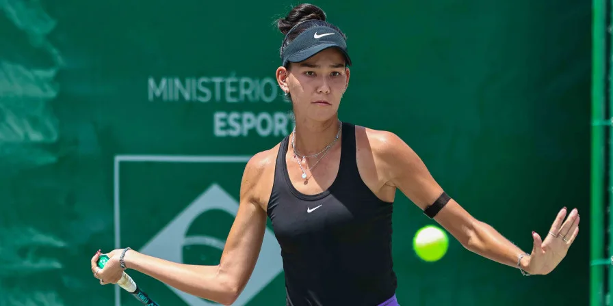Júlia Konishi avança para as semifinais do W15 em São Luís