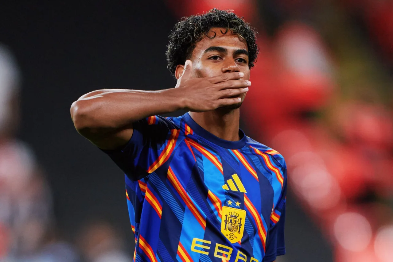 Yamal garante jogar em nível de Bola de Ouro: ‘Eu faço a diferença’
