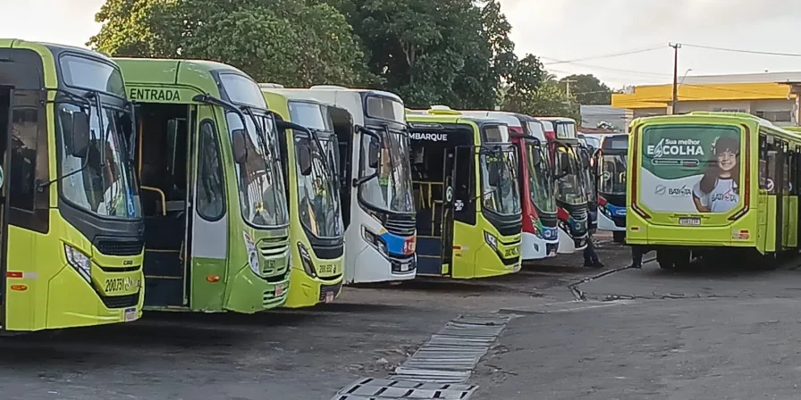 Rodoviários descartam suspensão de ônibus metropolitanos no fim da tarde