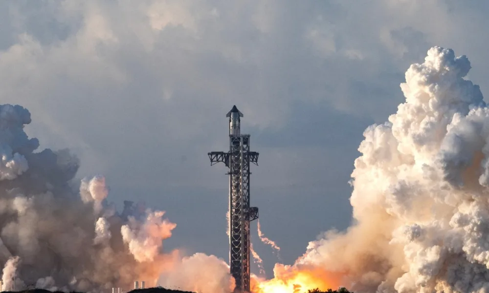 SpaceX coloca Starship em órbita da Terra pela primeira vez; veja vídeo